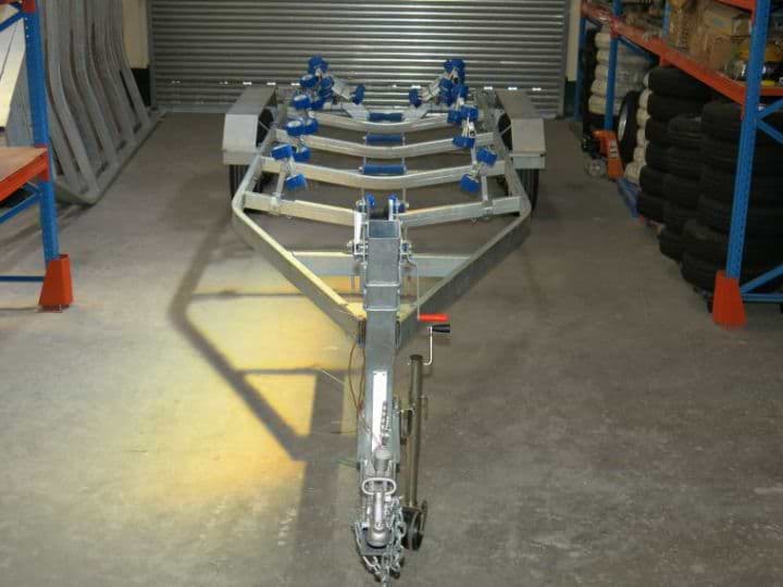 24-28ft Boat Trailer with Mechanical Disc Brake (To be updated)