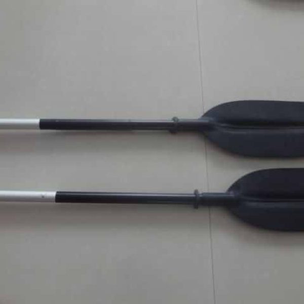 Kayak Paddles 2 sections. 950grams only